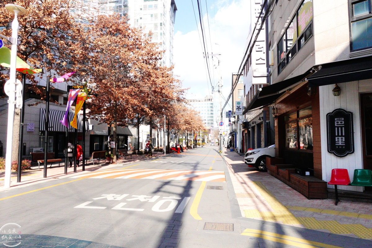 大邱鳳山文化街(봉산문화거리)∥大邱最具特色的文化藝術街道,20多間畫廊聚集︱裝置藝術、畫廊與特色小店的巡禮,大邱打卡新景點︱大邱近代胡同旅行 - 第15張圖
