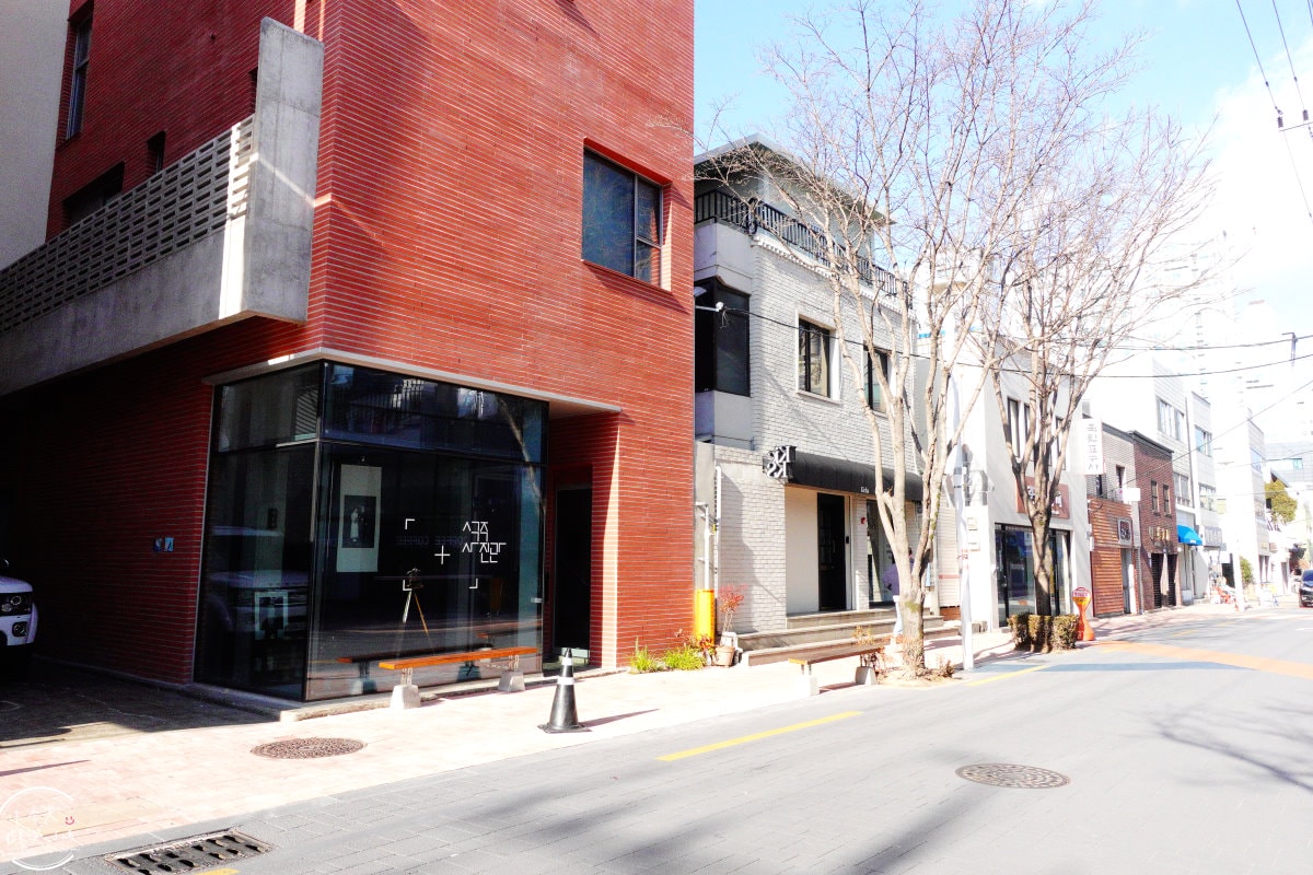 大邱鳳山文化街(봉산문화거리)∥大邱最具特色的文化藝術街道,20多間畫廊聚集︱裝置藝術、畫廊與特色小店的巡禮,大邱打卡新景點︱大邱近代胡同旅行 - 第6張圖