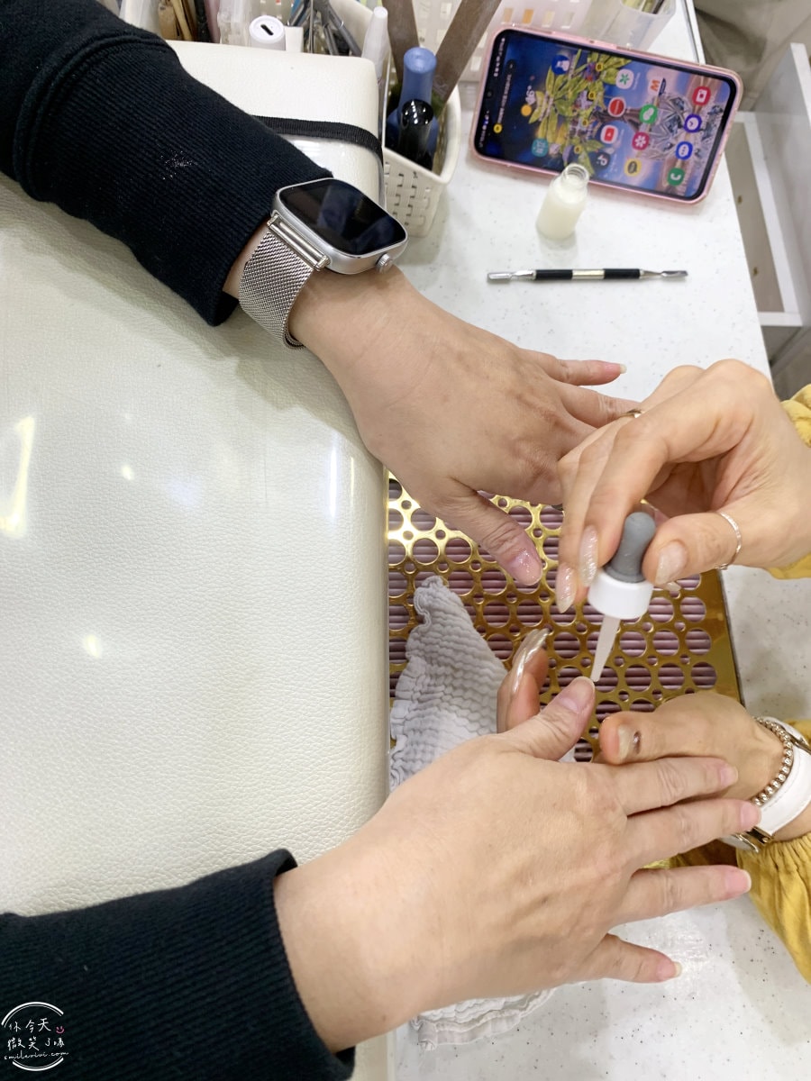 KITTY NAIL(키티네일)超值韓式美甲∥大邱半月堂店1號店,韓式精緻美甲,價格竟比台灣還便宜!︱韓式美甲,每月優惠3~4萬韓元︱韓國大邱美甲推薦,大邱東城路 - 第22張圖