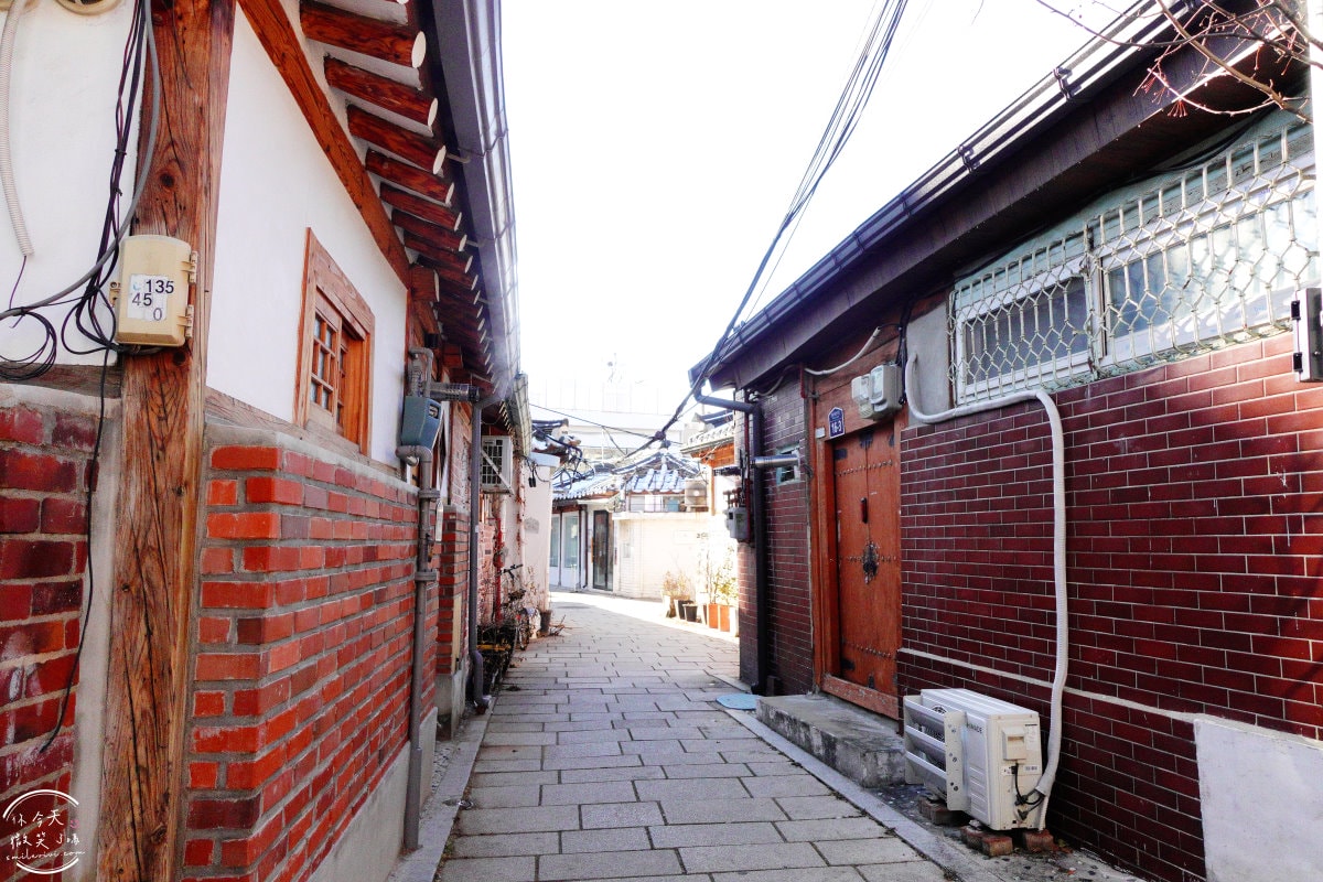 漫步西村韓屋村(서촌마을)∥首爾秘境,漫遊青瓦臺西側隱藏的韓屋村︱670多戶韓屋,韓國首爾新景點 - 第16張圖