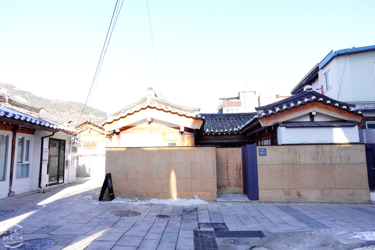 漫步西村韓屋村(서촌마을)∥首爾秘境,漫遊青瓦臺西側隱藏的韓屋村︱670多戶韓屋,韓國首爾新景點 - 第20張圖