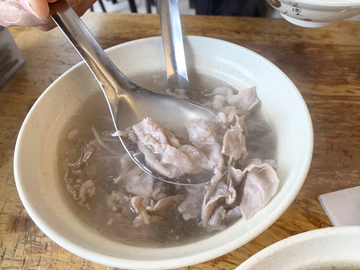 老曾羊肉∥米其林指南餐廳︱清湯羊肉、當歸羊肉湯頭,暖心又美味︱無腥味招牌炒羊肉與芥藍的絕妙搭配!︱台南小吃探店、台南餐廳 - 第11張圖