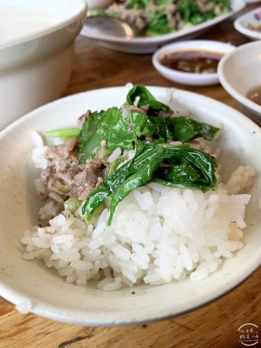 老曾羊肉∥米其林指南餐廳︱清湯羊肉、當歸羊肉湯頭,暖心又美味︱無腥味招牌炒羊肉與芥藍的絕妙搭配!︱台南小吃探店、台南餐廳 - 第19張圖