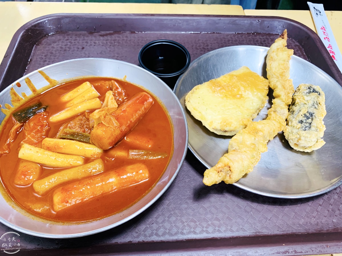 大邱金敏京性感的辣炒年糕(김민경의 섹시한떡볶이&꼬마김밥)︱西門市場(서문시장)韓國小吃︱一次品嘗兩種辣炒年糕、炸物,韓國市場小吃鯉魚餅 - 第30張圖