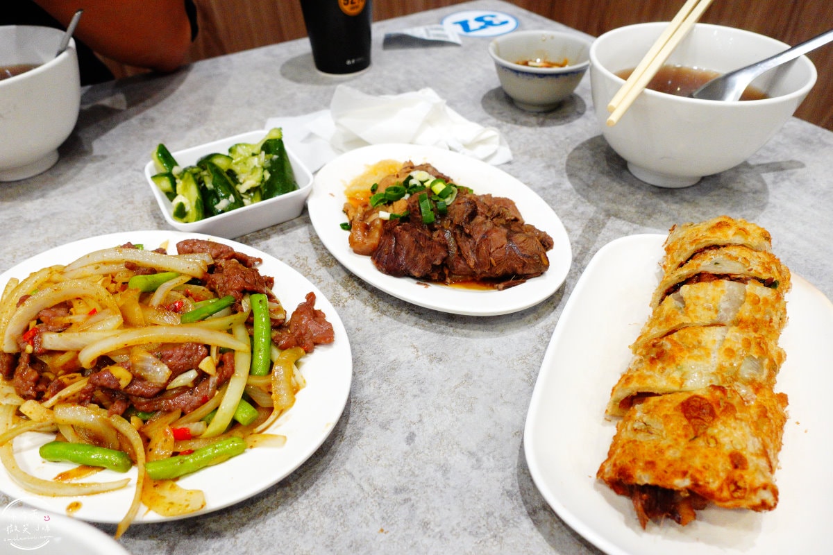 台南文章牛肉湯∥台南必吃!溫體牛肉湯專賣,品嚐最地道的在地美食︱孜然牛肉、招牌牛肉湯、牛肉捲餅、牛肉燥飯,飄香數十年的經典味道 - 第15張圖