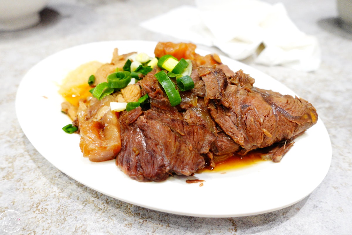台南文章牛肉湯∥台南必吃!溫體牛肉湯專賣,品嚐最地道的在地美食︱孜然牛肉、招牌牛肉湯、牛肉捲餅、牛肉燥飯,飄香數十年的經典味道 - 第21張圖
