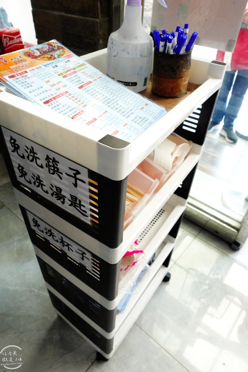 台南文章牛肉湯∥台南必吃!溫體牛肉湯專賣,品嚐最地道的在地美食︱孜然牛肉、招牌牛肉湯、牛肉捲餅、牛肉燥飯,飄香數十年的經典味道 - 第4張圖
