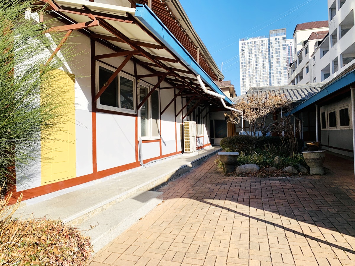 大邱近代文化路線∥南山100年思鄉路一日漫步路線推薦︱朝聖觀音寺(관음사)、三德教會(삼덕교회)、普賢寺(보현사)︱漫步體驗分享，大邱近代胡同觀光景點