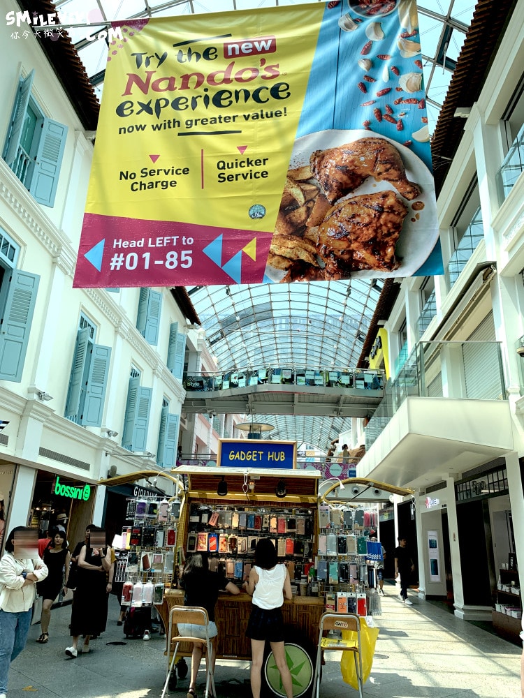 武吉士白沙浮廣場BUGIS Junction∥BUGIS+ 室內購物中心︱斑蘭蛋糕、老曾記炸物必吃!Cold Storage超市︱新加坡零食、泡麵、伴手禮採滿 - 第14張圖 BUGIS Junction