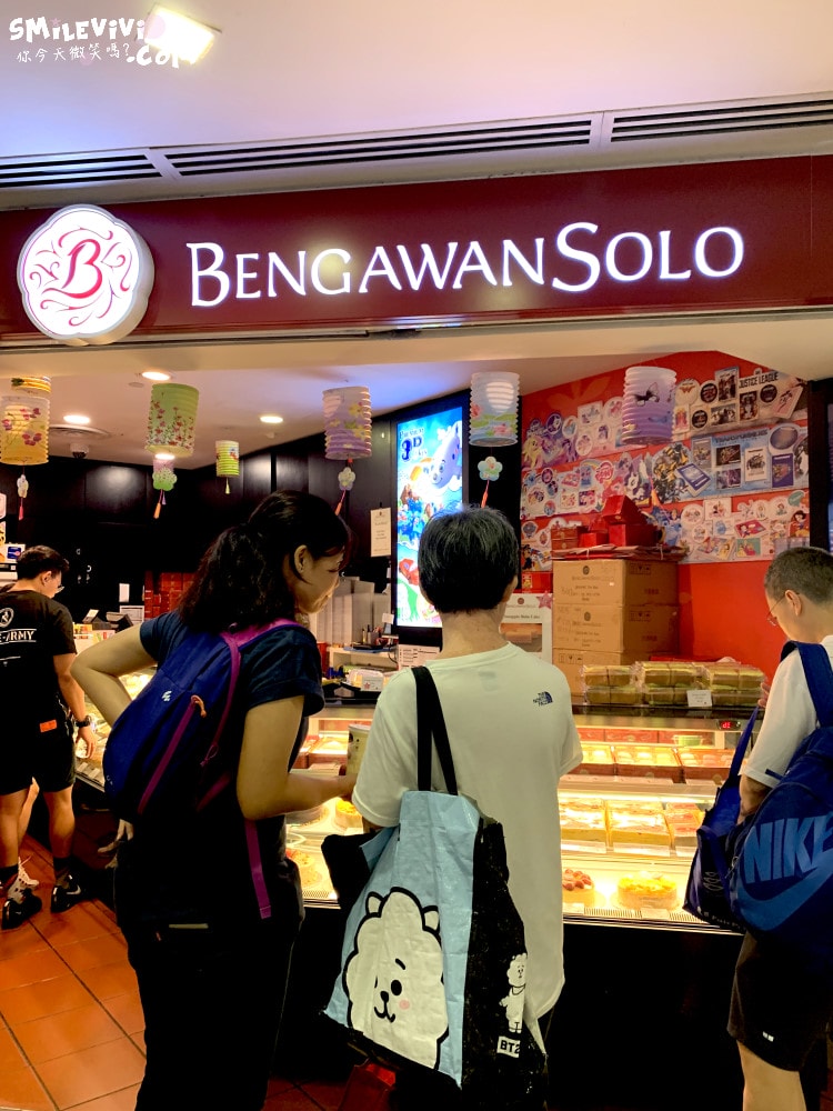 武吉士白沙浮廣場BUGIS Junction∥BUGIS+ 室內購物中心︱斑蘭蛋糕、老曾記炸物必吃!Cold Storage超市︱新加坡零食、泡麵、伴手禮採滿 - 第20張圖 BUGIS Junction