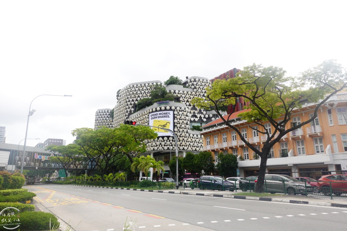 武吉士白沙浮廣場BUGIS Junction∥BUGIS+ 室內購物中心︱斑蘭蛋糕、老曾記炸物必吃!Cold Storage超市︱新加坡零食、泡麵、伴手禮採滿 - 第3張圖 BUGIS Junction