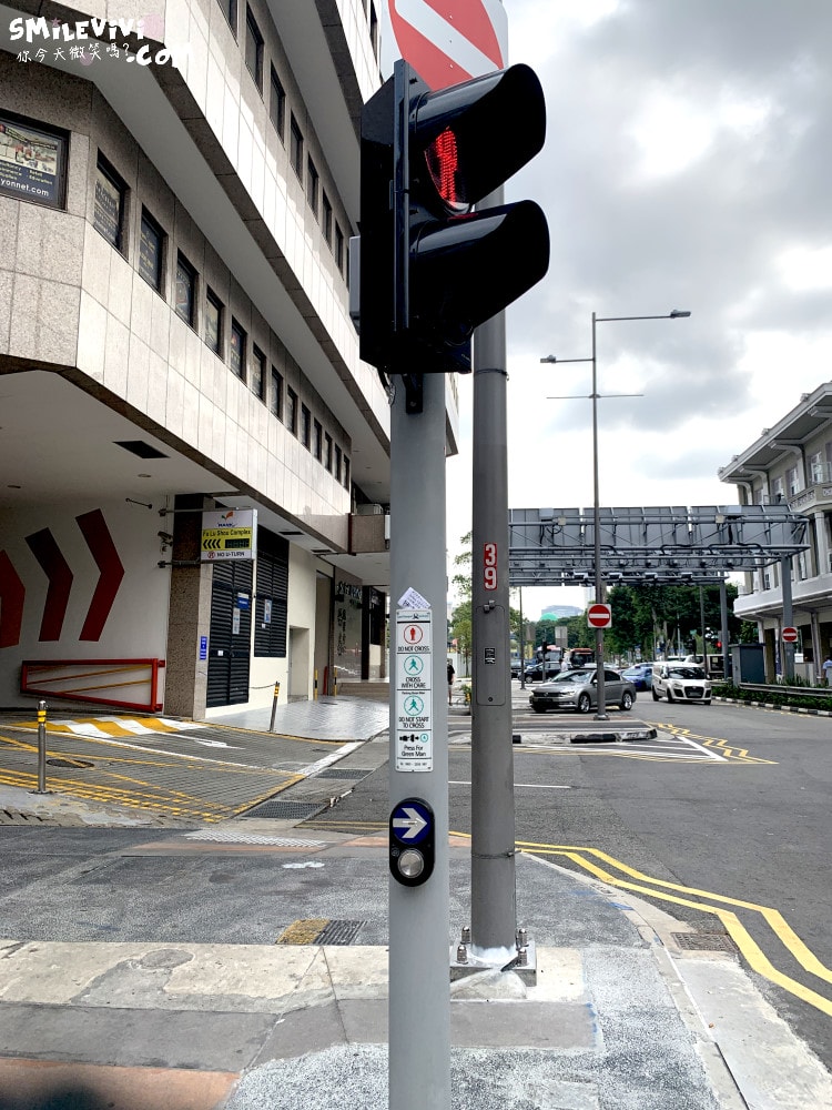 新加坡平價購物天堂∥武吉士街 Bugis Street 必買推薦︱新加坡紀念品這裡買,各種購物袋 新幣以內戰利品︱新加坡戰利品採買,便宜美甲店 - 第36張圖 Bugis Street