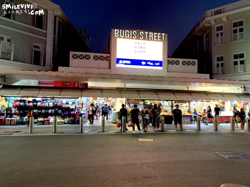 新加坡平價購物天堂∥武吉士街 Bugis Street 必買推薦︱新加坡紀念品這裡買,各種購物袋 新幣以內戰利品︱新加坡戰利品採買,便宜美甲店 - 第37張圖 Bugis Street