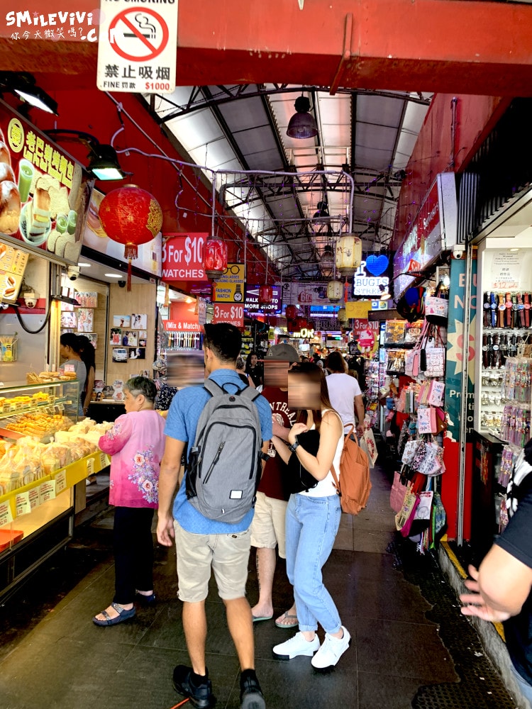 新加坡平價購物天堂∥武吉士街 Bugis Street 必買推薦︱新加坡紀念品這裡買,各種購物袋 新幣以內戰利品︱新加坡戰利品採買,便宜美甲店 - 第6張圖 Bugis Street