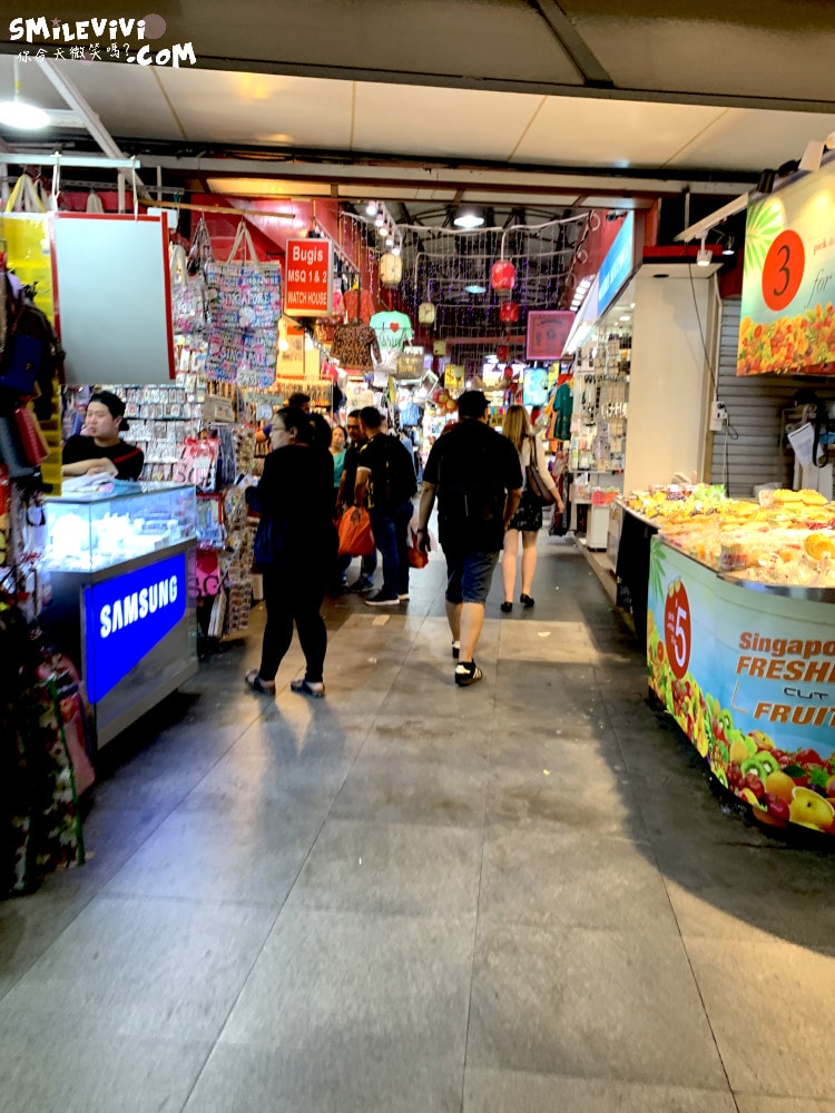 新加坡平價購物天堂∥武吉士街 Bugis Street 必買推薦︱新加坡紀念品這裡買,各種購物袋 新幣以內戰利品︱新加坡戰利品採買,便宜美甲店 - 第23張圖 Bugis Street