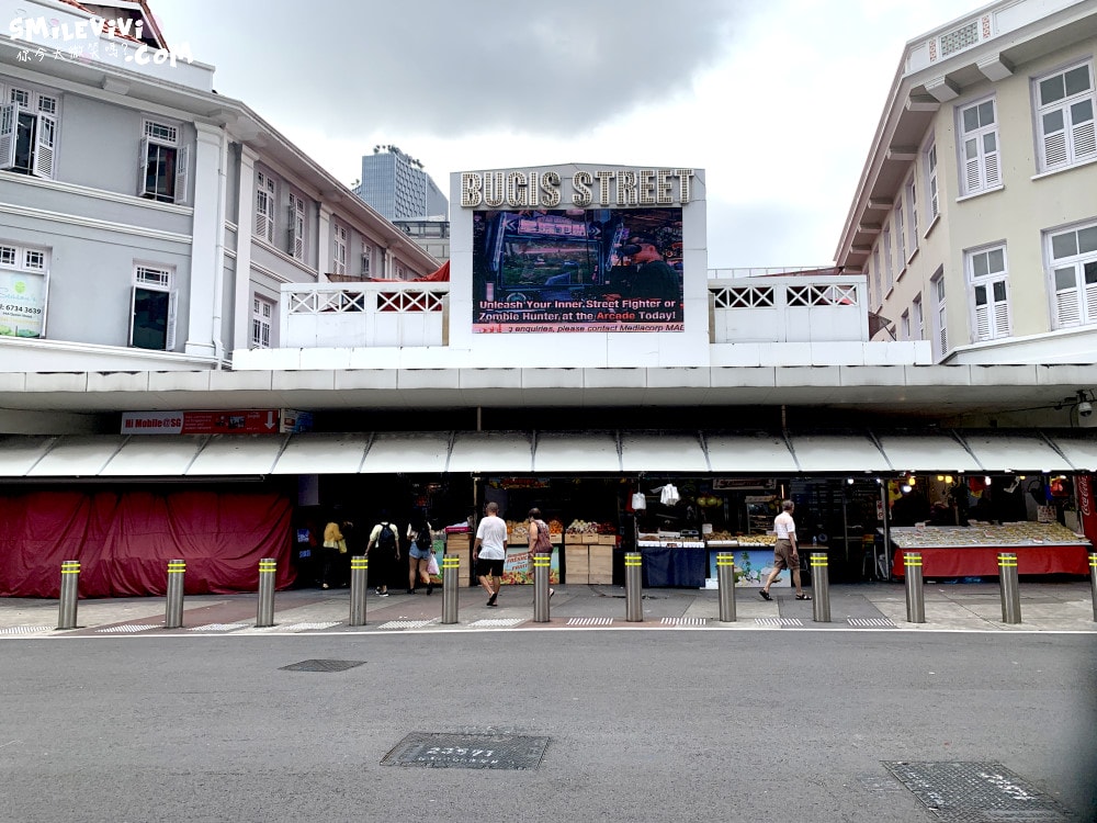 武吉士白沙浮廣場BUGIS Junction∥BUGIS+ 室內購物中心︱斑蘭蛋糕、老曾記炸物必吃!Cold Storage超市︱新加坡零食、泡麵、伴手禮採滿 - 第2張圖 BUGIS Junction