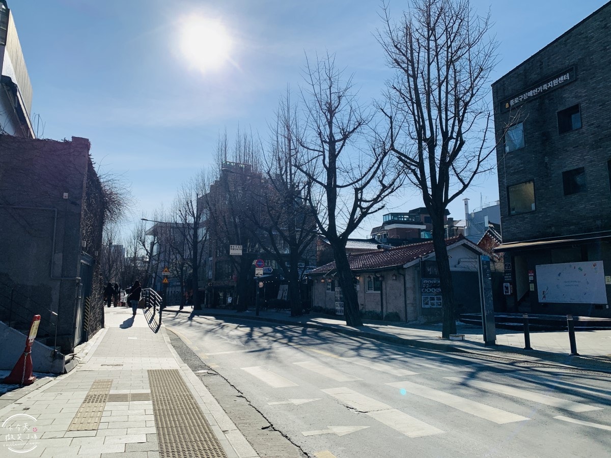 首爾三清洞文化街(삼청동문화거리)∥文青最愛!首爾三清洞散步指南,網美必拍景點︱咖啡廳、壁畫街探索,首爾自由行必收藏 - 第3張圖 三清洞