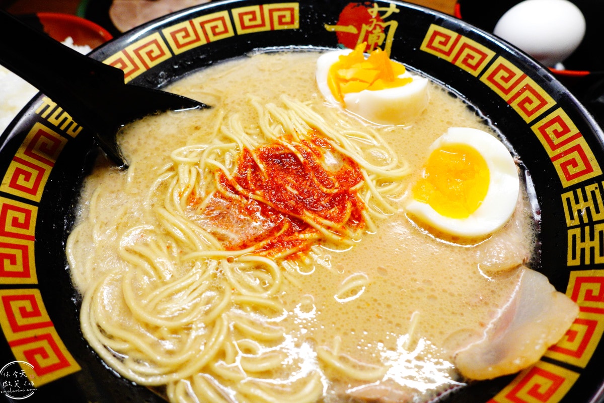 一蘭拉麵札幌薄野店∥一蘭拉麵點餐小插曲,附加雙蛋與滿滿蔥!組合獨特吃法,札幌美食推薦︱濃郁豚骨湯頭拉麵,開到凌晨4點,深夜食堂首選! - 第27張圖 一蘭拉麵