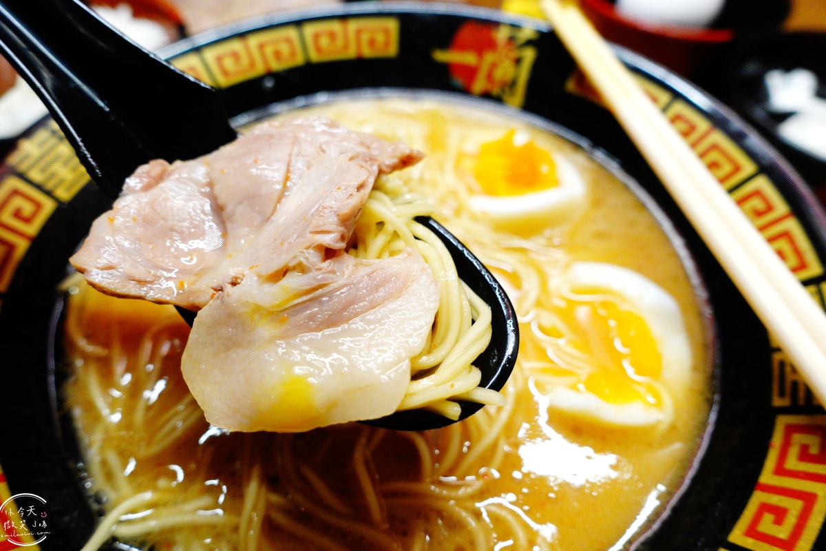 一蘭拉麵札幌薄野店∥一蘭拉麵點餐小插曲,附加雙蛋與滿滿蔥!組合獨特吃法,札幌美食推薦︱濃郁豚骨湯頭拉麵,開到凌晨4點,深夜食堂首選! - 第31張圖 一蘭拉麵