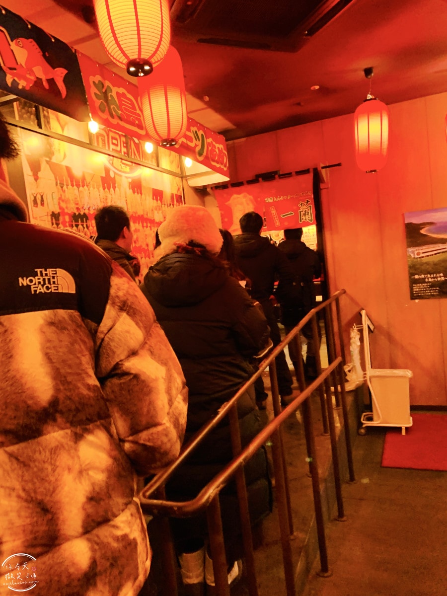 一蘭拉麵札幌薄野店∥一蘭拉麵點餐小插曲,附加雙蛋與滿滿蔥!組合獨特吃法,札幌美食推薦︱濃郁豚骨湯頭拉麵,開到凌晨4點,深夜食堂首選! - 第4張圖 一蘭拉麵
