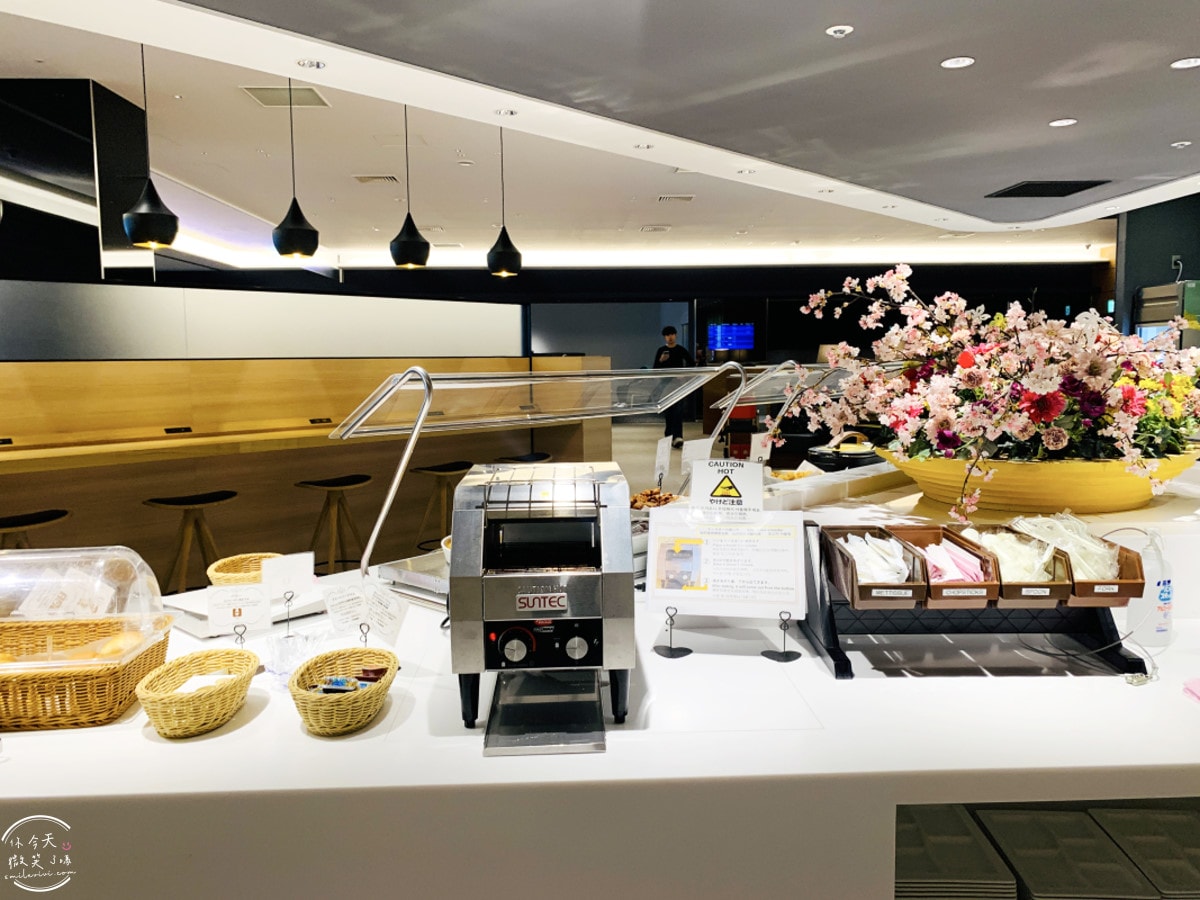 新千歲機場Royal Lounge∥北海道新千歲機場國際線貴賓室︱Royal Lounge貴賓室位置、開放時間,貴賓室完整評價︱長榮貴賓室、華航貴賓室 - 第20張圖 Royal Lounge