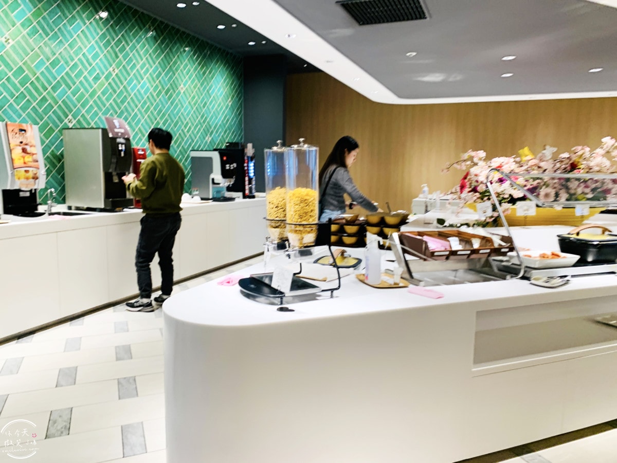 新千歲機場Royal Lounge∥北海道新千歲機場國際線貴賓室︱Royal Lounge貴賓室位置、開放時間,貴賓室完整評價︱長榮貴賓室、華航貴賓室 - 第24張圖 Royal Lounge