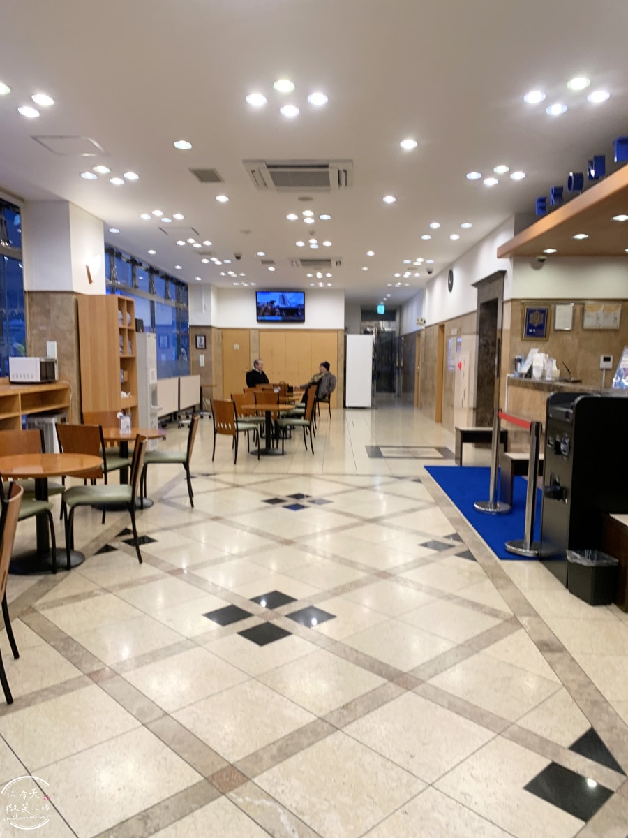 旭川住宿推薦∥東橫INN旭川站前一條通,獨遊的最佳選擇︱近JR車站,免費早餐CP值高︱平價舒適住宿推薦︱JR旭川站5分鐘住宿推薦,近火頭山拉麵店 - 第6張圖 東橫INN旭川站前一條通