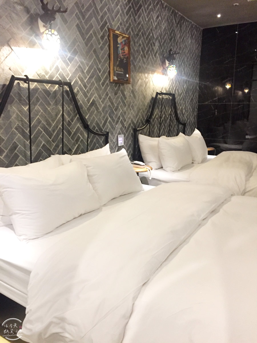 大邱東城路飯店推薦∥February Hotel 東城路二月飯店(2월호텔동성로)︱兩大床Junior Suite 房型、一大床房型︱大邱超人氣住宿、地點超讚 - 第17張圖