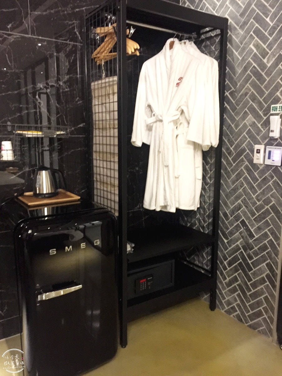 大邱東城路飯店推薦∥February Hotel 東城路二月飯店(2월호텔동성로)︱兩大床Junior Suite 房型、一大床房型︱大邱超人氣住宿、地點超讚 - 第25張圖