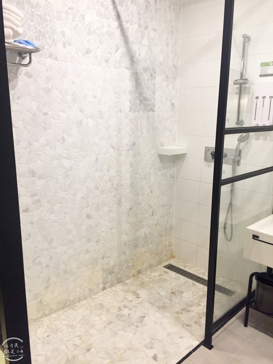 大邱東城路飯店推薦∥February Hotel 東城路二月飯店(2월호텔동성로)︱兩大床Junior Suite 房型、一大床房型︱大邱超人氣住宿、地點超讚 - 第28張圖