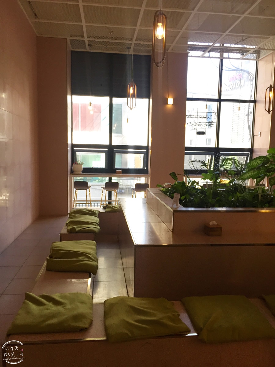 大邱東城路飯店推薦∥February Hotel 東城路二月飯店(2월호텔동성로)︱兩大床Junior Suite 房型、一大床房型︱大邱超人氣住宿、地點超讚 - 第57張圖