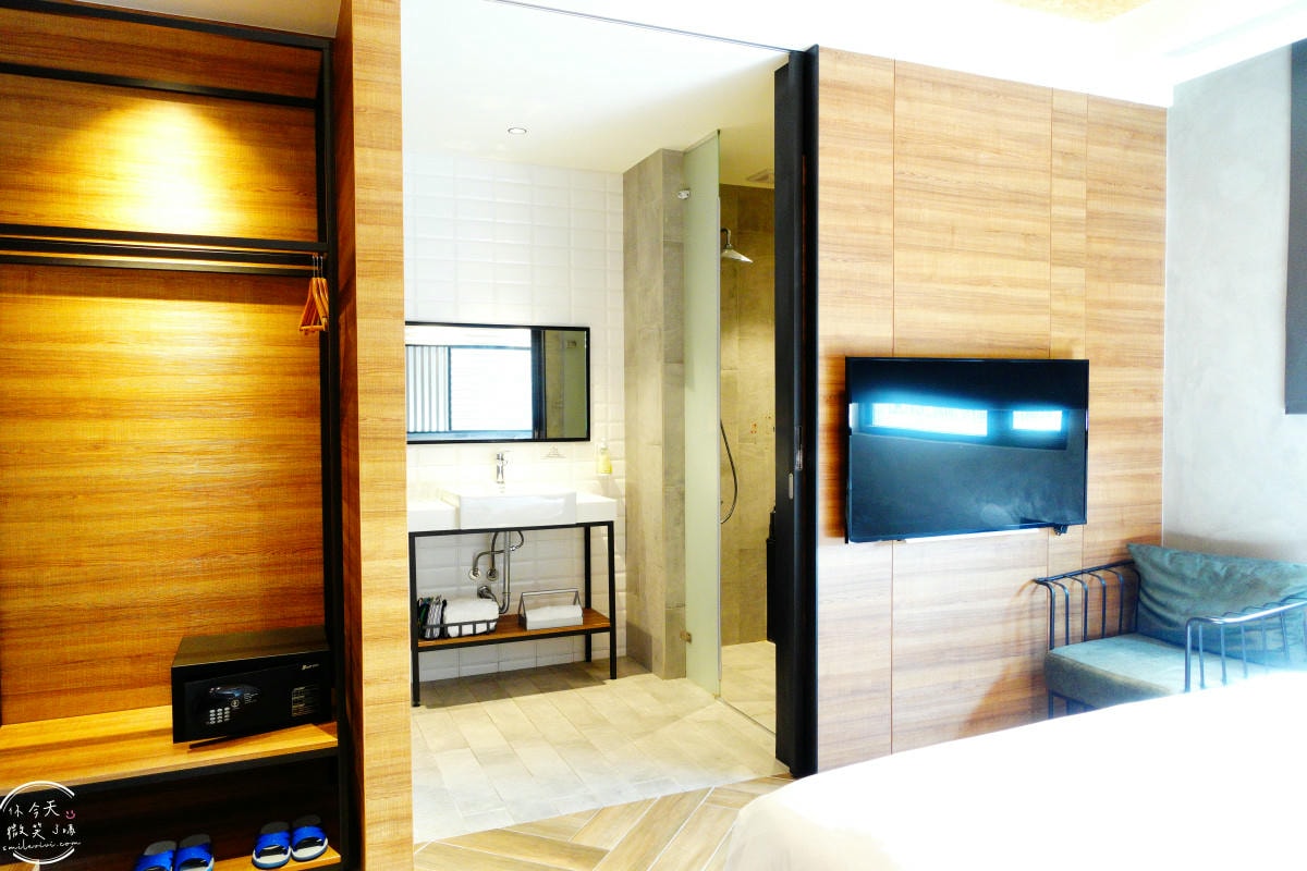 台南住宿推薦∥台南行旅 Hotel Leisure Tainan-OINN 巷弄潮旅,設計系旅店!雙人房、四人房、背包房各種房型開箱︱走路5分鐘到武聖夜市,台南中西區住宿心得 - 第47張圖