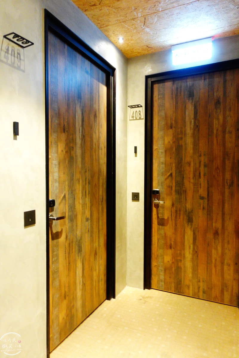 台南住宿推薦∥台南行旅 Hotel Leisure Tainan-OINN 巷弄潮旅,設計系旅店!雙人房、四人房、背包房各種房型開箱︱走路5分鐘到武聖夜市,台南中西區住宿心得 - 第55張圖