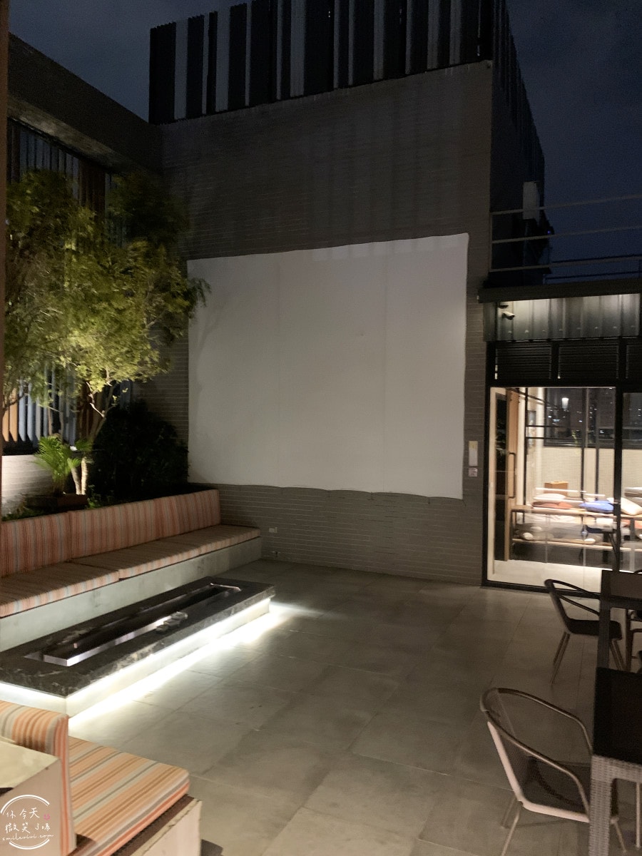 台南住宿推薦∥台南行旅 Hotel Leisure Tainan-OINN 巷弄潮旅,設計系旅店!雙人房、四人房、背包房各種房型開箱︱走路5分鐘到武聖夜市,台南中西區住宿心得 - 第104張圖