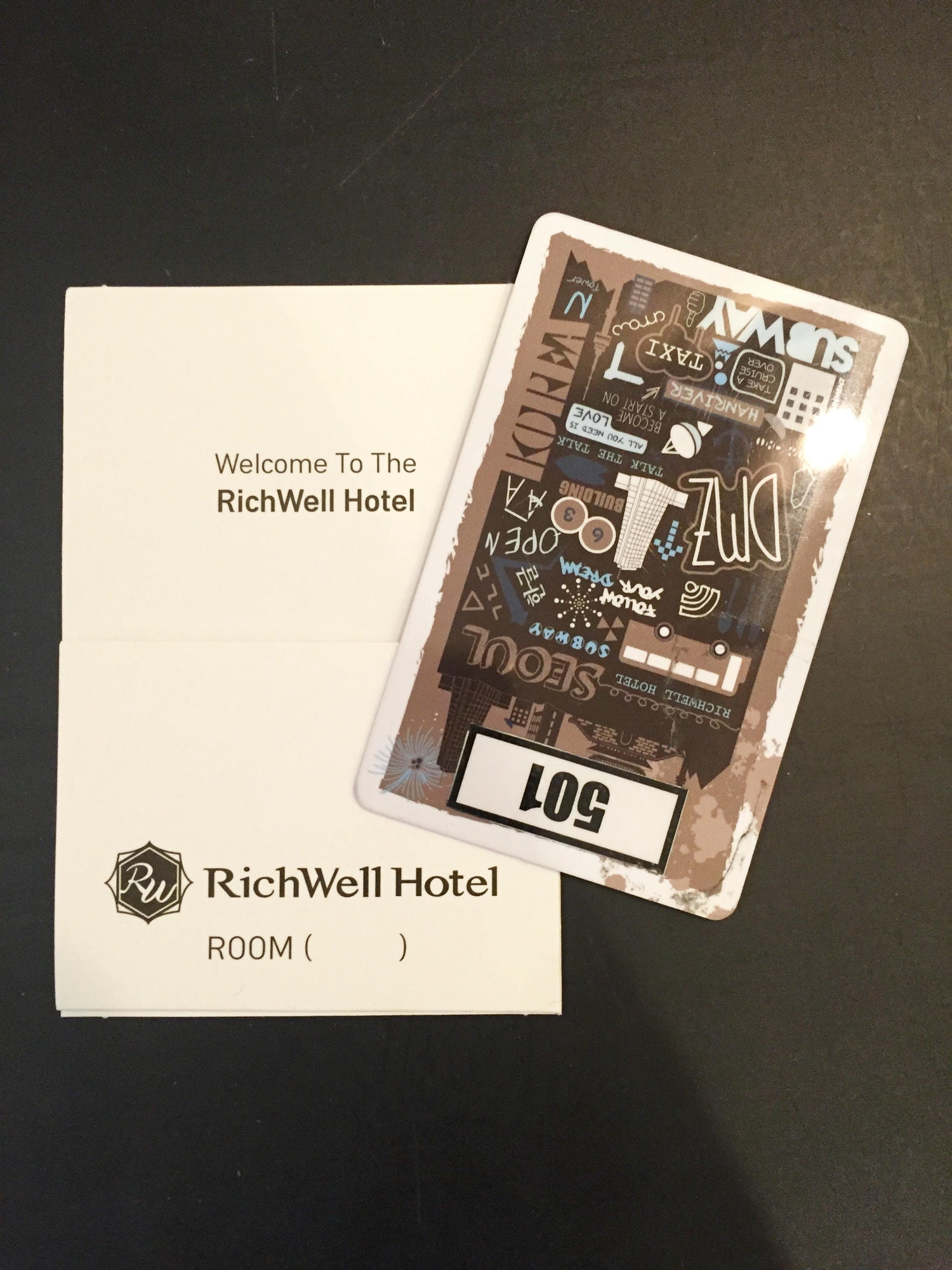 首爾江南住宿推薦∥Richwell Hotel(리치웰 호텔;瑞奇威爾飯店),不到2,000元台幣,套房一大床、兩小床房型開箱,免費咖啡︱首爾江南CP值超高飯店住宿體驗︱近首爾地鐵宣陵站、驛三站 - 第12張圖 Richwell Hotel