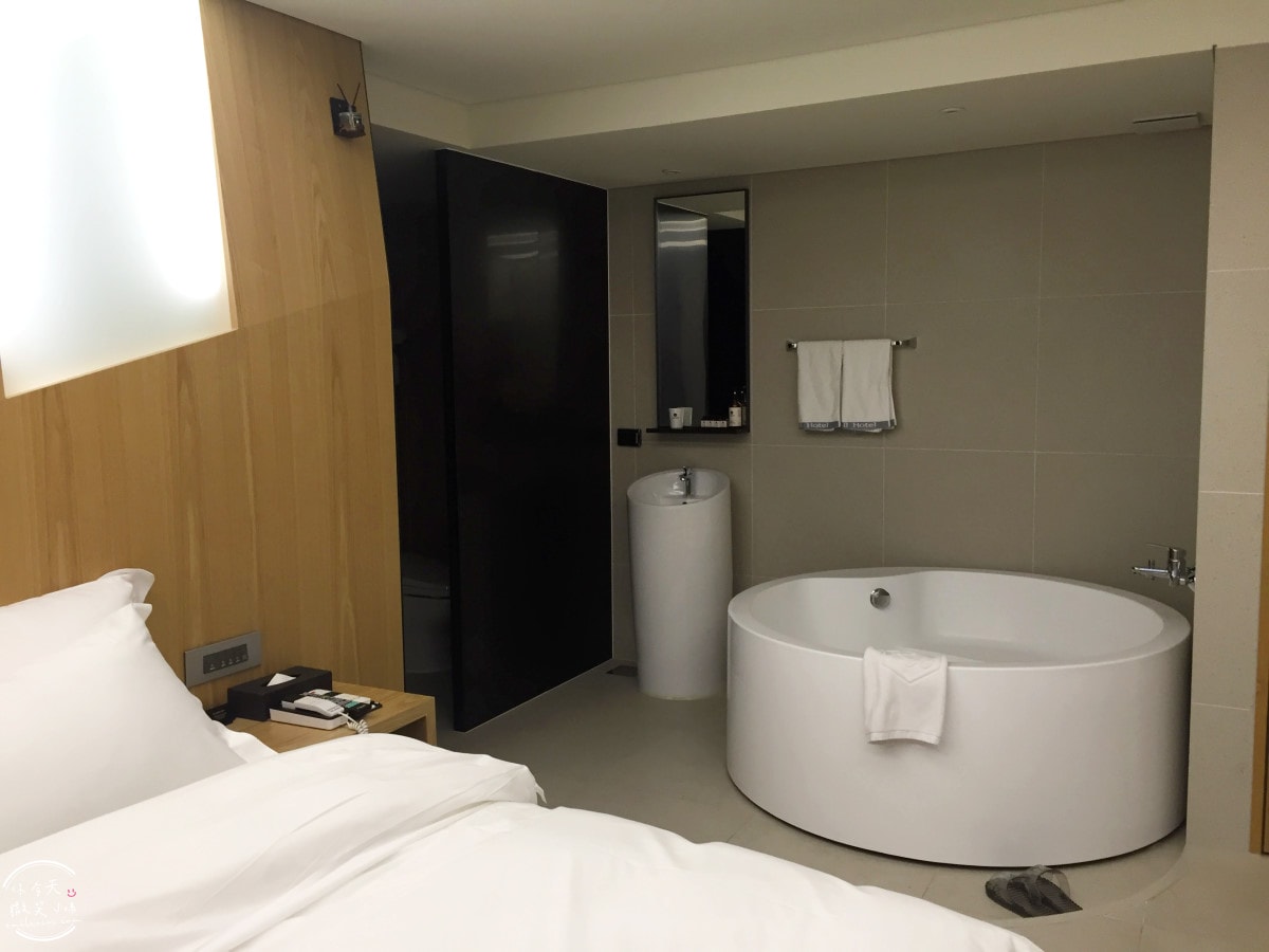 首爾江南住宿推薦∥Richwell Hotel(리치웰 호텔;瑞奇威爾飯店),不到2,000元台幣,套房一大床、兩小床房型開箱,免費咖啡︱首爾江南CP值超高飯店住宿體驗︱近首爾地鐵宣陵站、驛三站 - 第31張圖 Richwell Hotel
