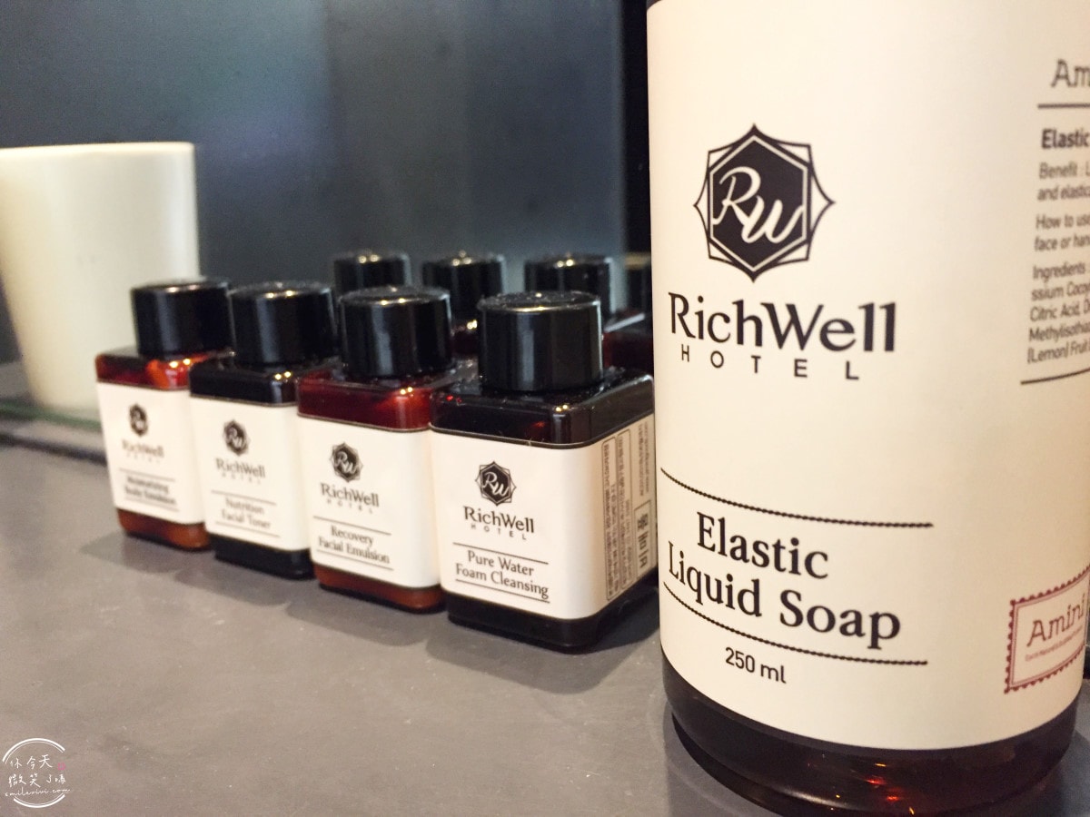 首爾江南住宿推薦∥Richwell Hotel(리치웰 호텔;瑞奇威爾飯店),不到2,000元台幣,套房一大床、兩小床房型開箱,免費咖啡︱首爾江南CP值超高飯店住宿體驗︱近首爾地鐵宣陵站、驛三站 - 第38張圖 Richwell Hotel
