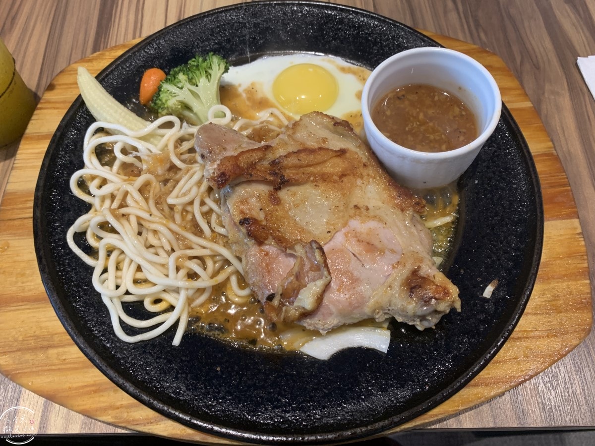 Double萬牛排館∥最新菜單,二訪踩雷︱牛排迷的天堂!自助沙拉吧吃到飽,義大利麵、燉飯、冰品飲料無限量供應︱鳳山牛排吃到飽 - 第63張圖