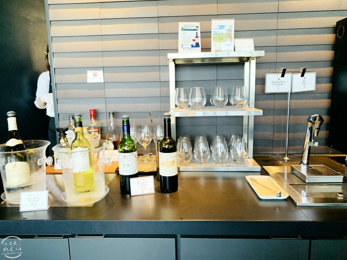 關西機場貴賓室推薦∥KIX Airside Lounge位置座位餐點全紀錄,可欣賞飛機起飛|龍騰卡都能進關西機場貴賓室,關西機場23號登機口旁電梯搭乘 - 第34張圖 Airside Lounge