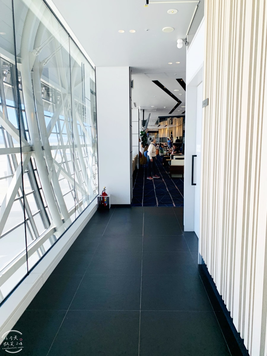 關西機場貴賓室推薦∥KIX Airside Lounge位置座位餐點全紀錄,可欣賞飛機起飛|龍騰卡都能進關西機場貴賓室,關西機場23號登機口旁電梯搭乘 - 第14張圖 Airside Lounge