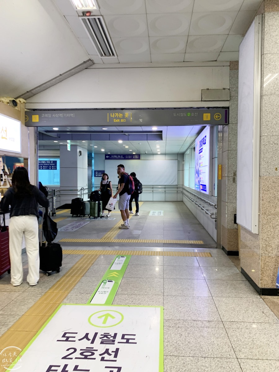 釜山金海機場進市區懶人包∥釜山金海輕電鐵(부산김해경전철),從金海機場站到沙上站轉釜山地鐵2號線超簡單!沙上站轉乘釜山2號線詳細分享︱釜山機場快線來回搭乘分享 - 第24張圖