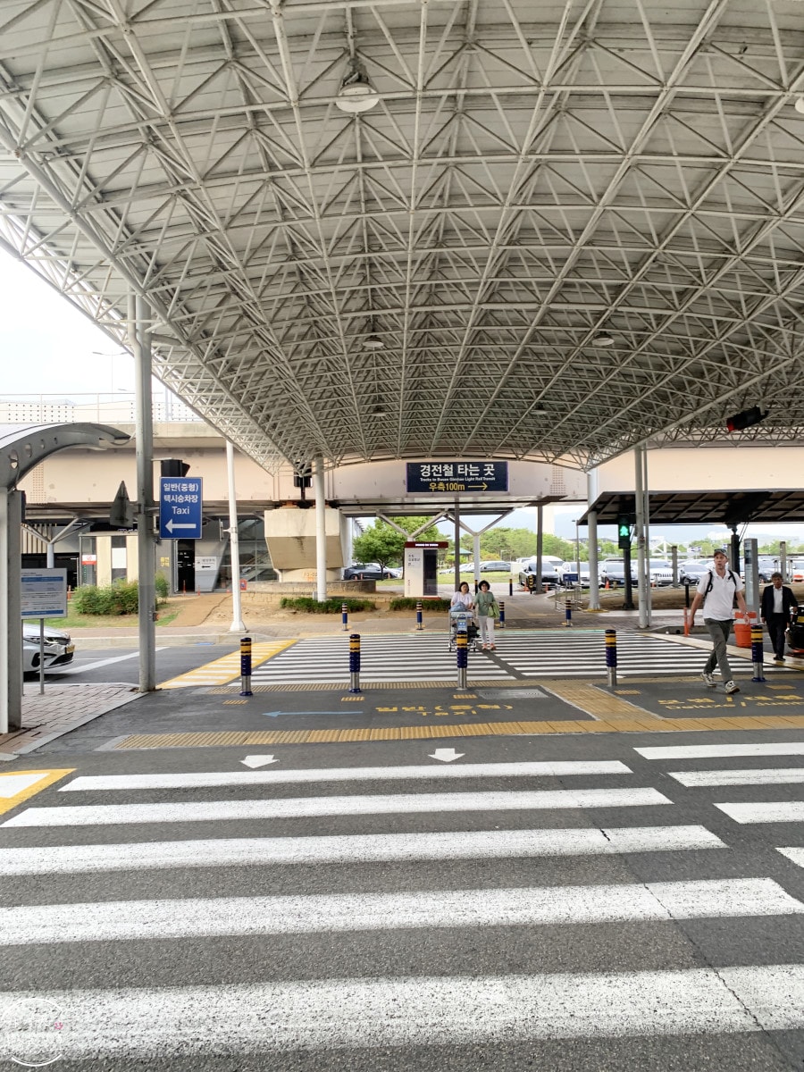釜山金海機場進市區懶人包∥釜山金海輕電鐵(부산김해경전철),從金海機場站到沙上站轉釜山地鐵2號線超簡單!沙上站轉乘釜山2號線詳細分享︱釜山機場快線來回搭乘分享 - 第6張圖