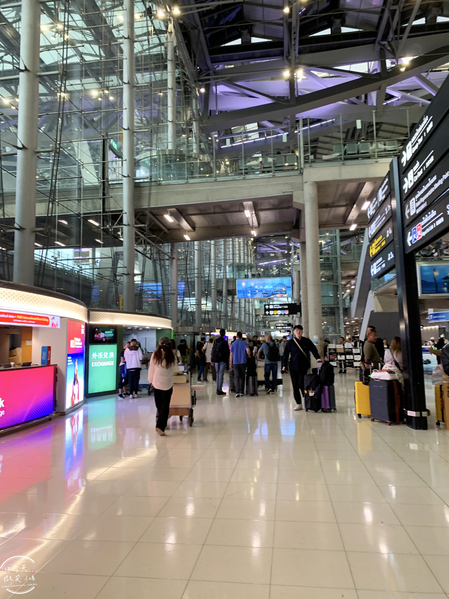 曼谷素萬那普機場(Suvarna-bhumi Airport)∥入境全攻略、蘇凡納布國際機場︱曼谷機場出境、入境,曼谷機場快線、曼谷機場機場捷運︱曼谷旅行第一站 - 第20張圖