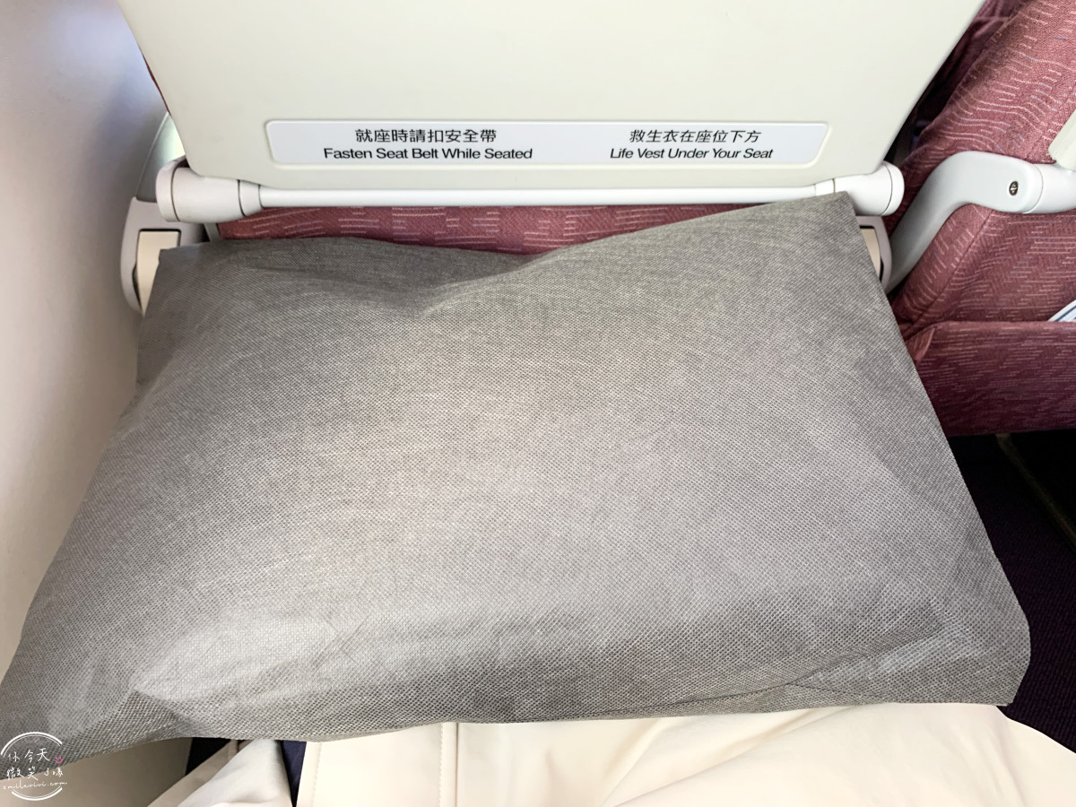 華航飛曼谷CI839∥飛曼谷前必看!高雄飛曼谷飛行體驗與飛機餐實拍,KHH-BKK︱飛機餐實拍分享,經濟艙座椅空間︱高雄機場出境流程全紀錄,中華航空 - 第27張圖 CI839