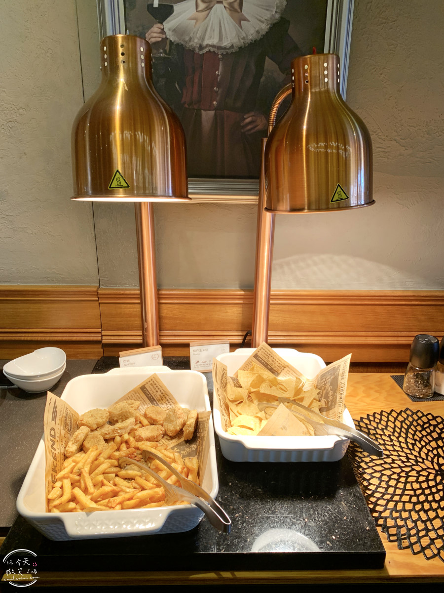 高雄美麗島住宿推薦∥河堤漫旅站前館 River inn Station,全新裝潢、一泊二食、高雄捷運站前超方便!高雄住宿推薦,六合夜市旁 - 第94張圖