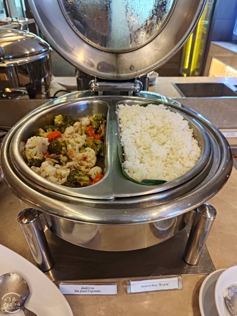 曼谷機場∥Miracle First Class Lounge貴賓室,曼谷素萬那普機場|飛曼谷必看,機場貴賓室!PP/龍騰卡/JCB卡,免費貴賓室|BKK出境航廈 3 樓A區登機門方向,24 小時營業 - 第12張圖 Miracle Lounge