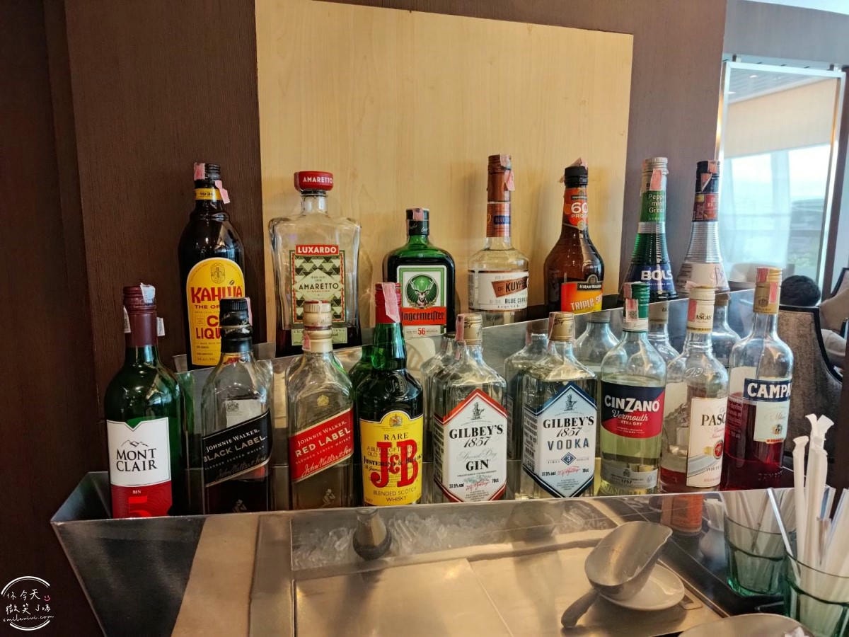 曼谷機場∥Miracle First Class Lounge貴賓室,曼谷素萬那普機場|飛曼谷必看,機場貴賓室!PP/龍騰卡/JCB卡,免費貴賓室|BKK出境航廈 3 樓A區登機門方向,24 小時營業 - 第18張圖 Miracle Lounge