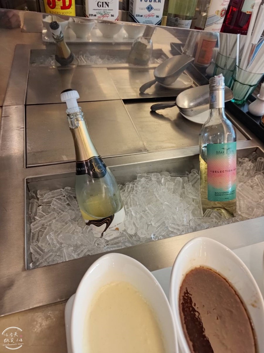曼谷機場∥Miracle First Class Lounge貴賓室,曼谷素萬那普機場|飛曼谷必看,機場貴賓室!PP/龍騰卡/JCB卡,免費貴賓室|BKK出境航廈 3 樓A區登機門方向,24 小時營業 - 第19張圖 Miracle Lounge