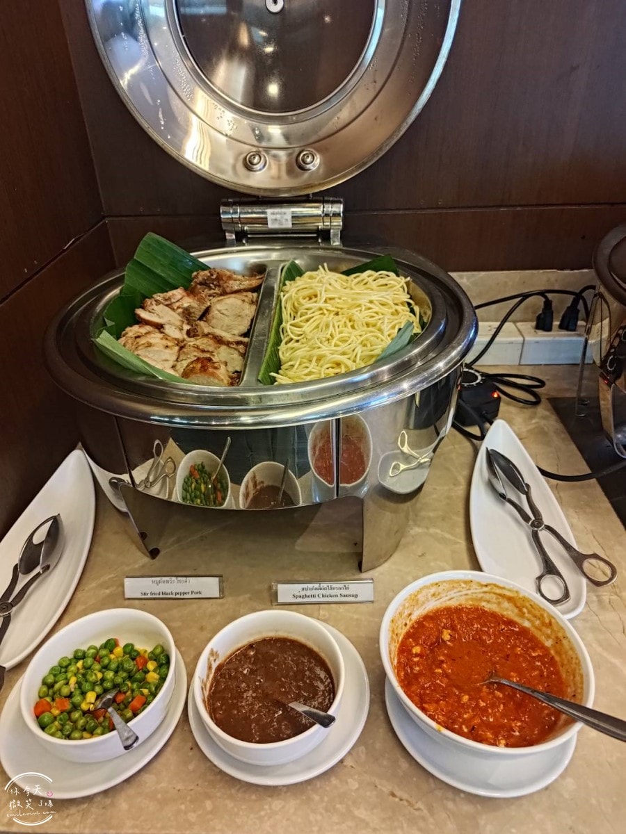 曼谷機場∥Miracle First Class Lounge貴賓室,曼谷素萬那普機場|飛曼谷必看,機場貴賓室!PP/龍騰卡/JCB卡,免費貴賓室|BKK出境航廈 3 樓A區登機門方向,24 小時營業 - 第10張圖 Miracle Lounge