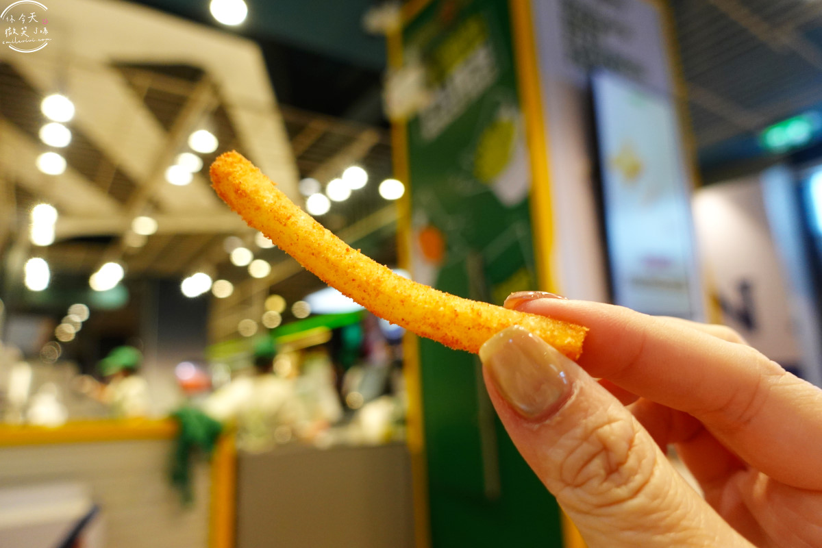 曼谷人氣美食踩雷?Potato Corner@Central World 6 樓,起司、BBQ口味實吃心得,真心不推!泰國薯條吃完只想喝水,真的沒必要排,曼谷美食踩雷! - 第18張圖